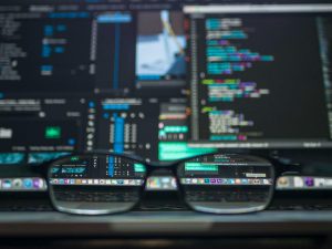 Choosing the Right eCommerce Platform