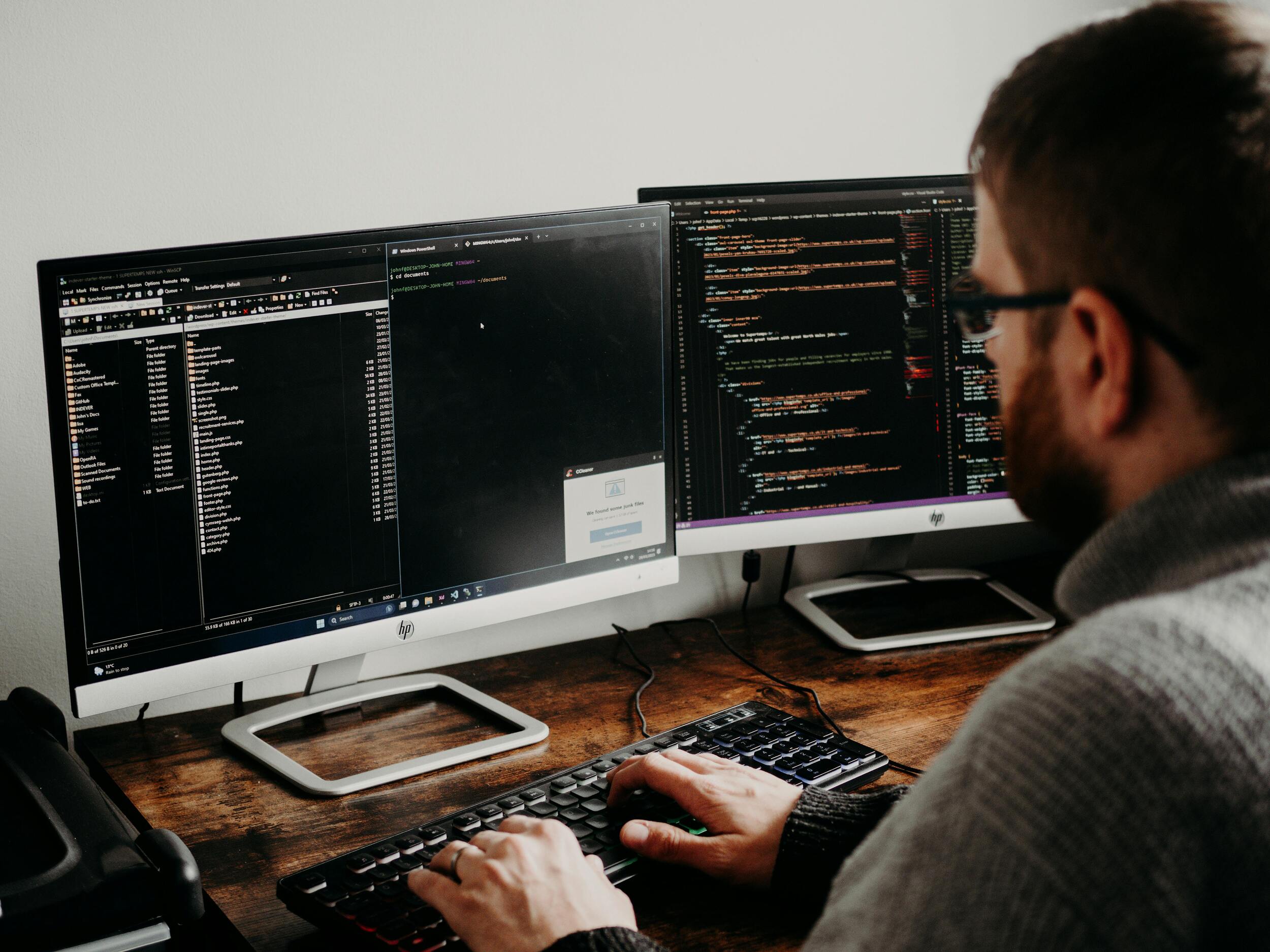 Custom Web Development Solutions for Businesses in the USA feature
